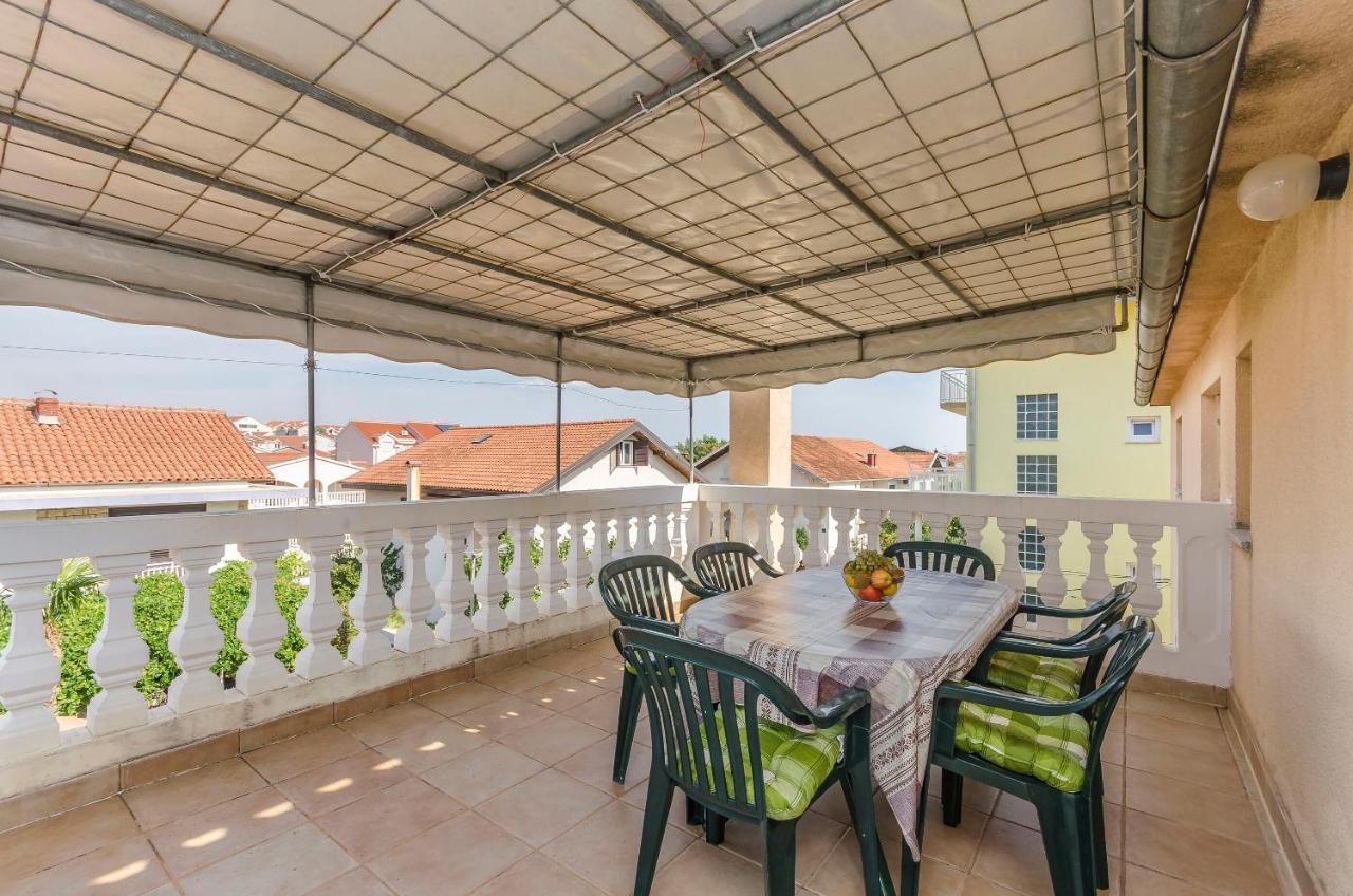 Apartments Mira I Vodice Eksteriør billede