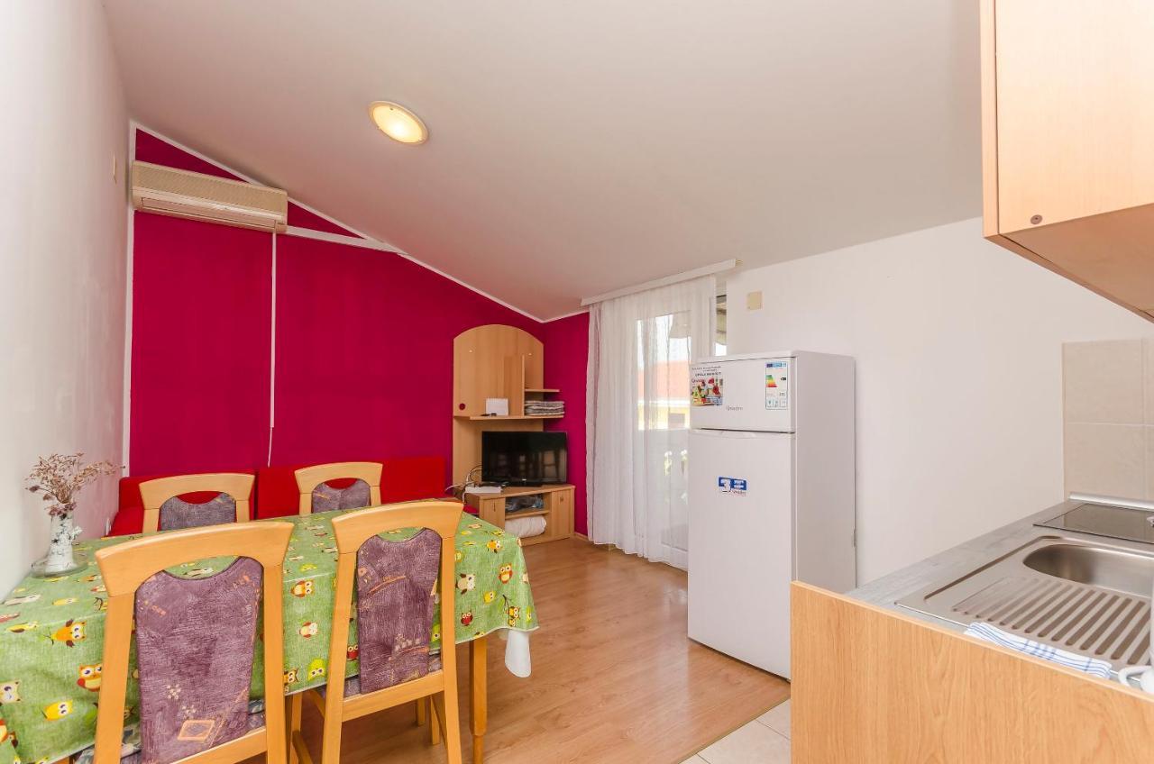 Apartments Mira I Vodice Eksteriør billede