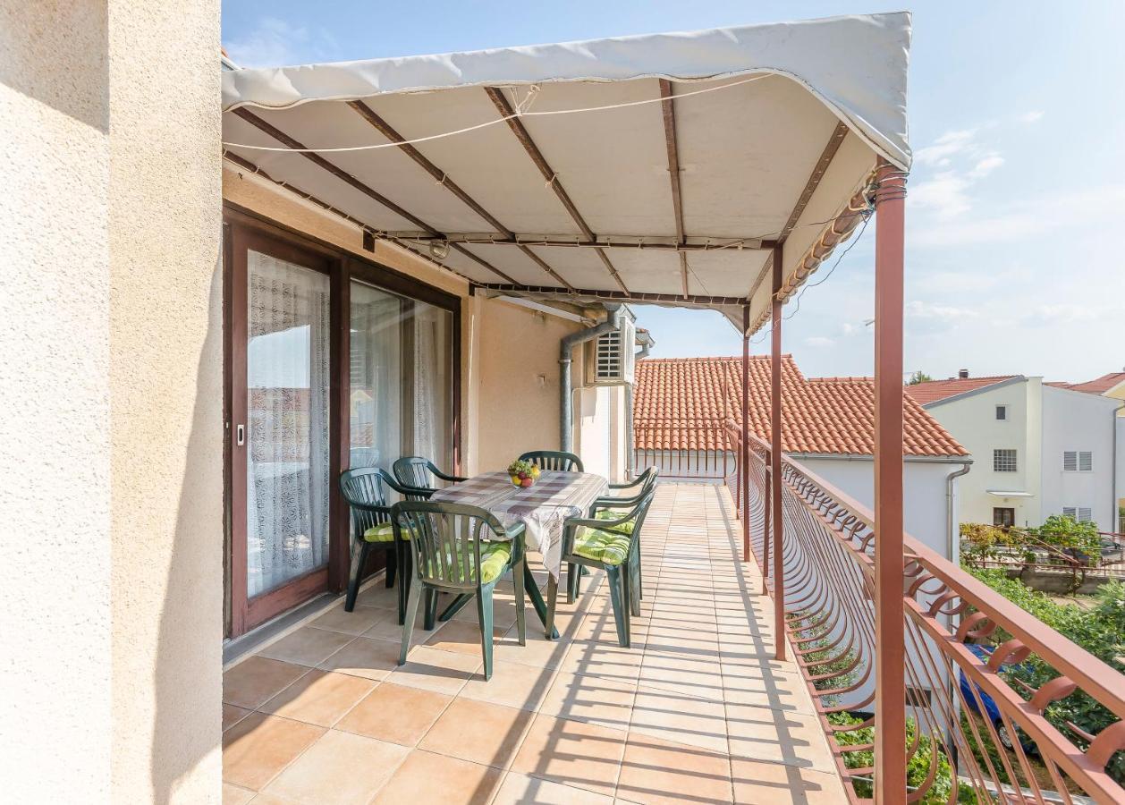 Apartments Mira I Vodice Eksteriør billede