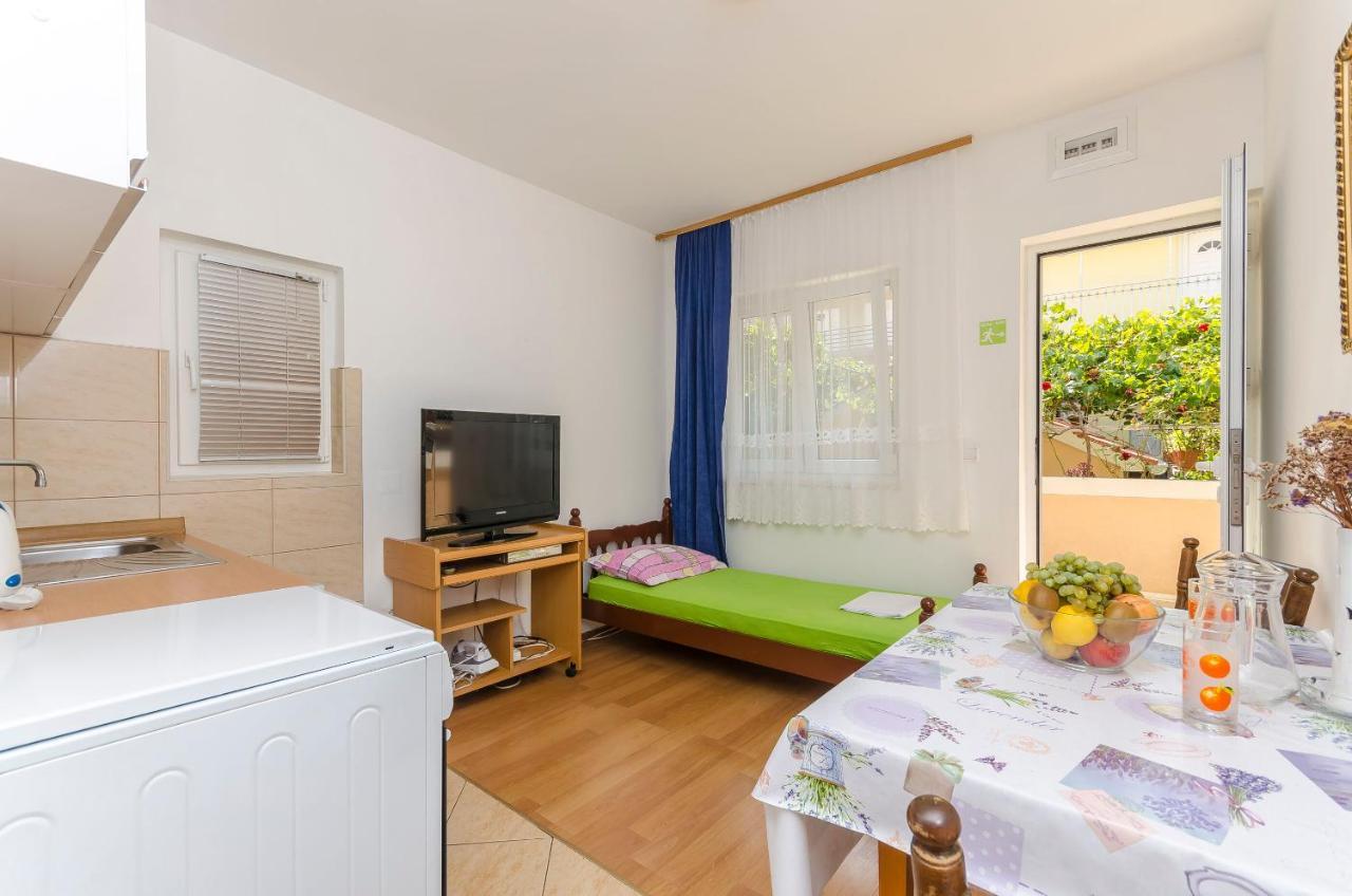 Apartments Mira I Vodice Eksteriør billede