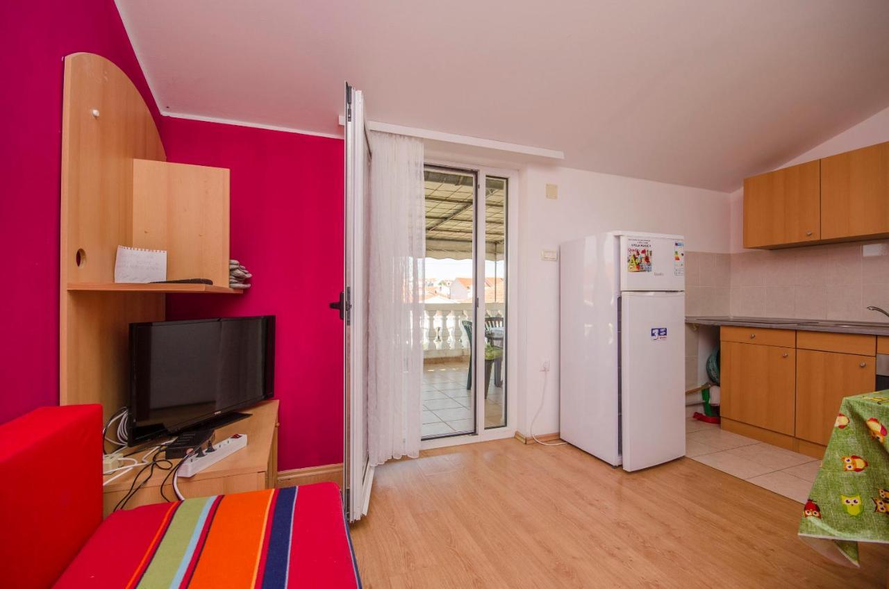 Apartments Mira I Vodice Eksteriør billede