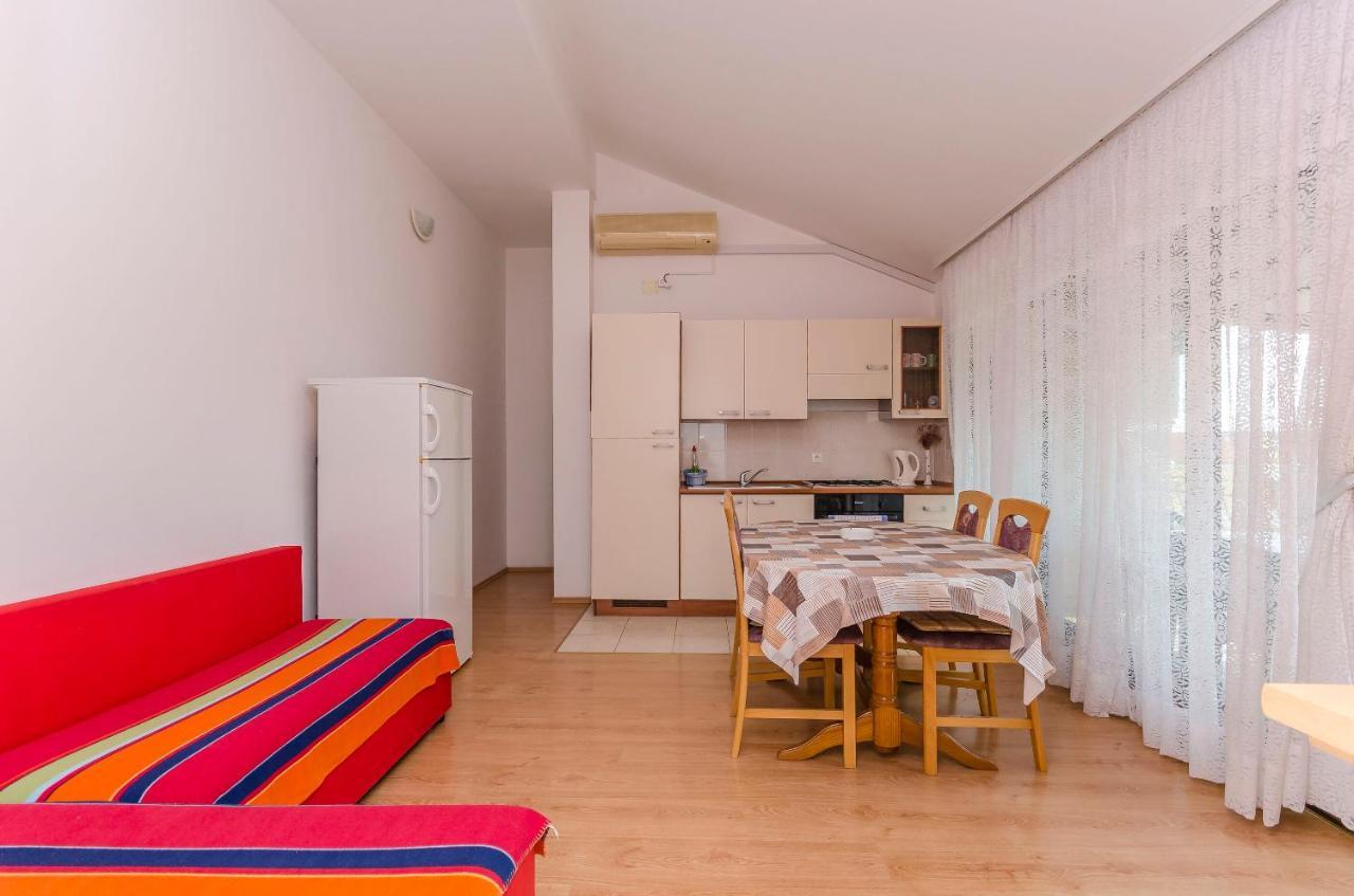 Apartments Mira I Vodice Eksteriør billede